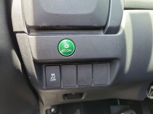 Used 2020 Honda Fit LX image 27