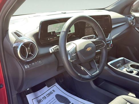 Used 2026 Chevrolet Equinox LT w/ Convenience Package II AWD/4WD image 23