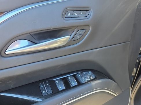 Used 2024 Cadillac Escalade Sport Platinum image 11
