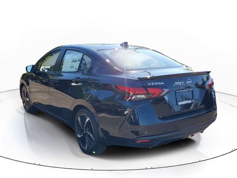 New 2025 Nissan Versa SR w/ Trunk Package image 3