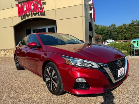 Used 2022 Nissan Altima 2.5 SL FWD image 11