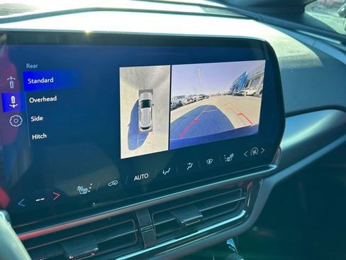 Used 2024 Chevrolet Equinox EV RS image 27