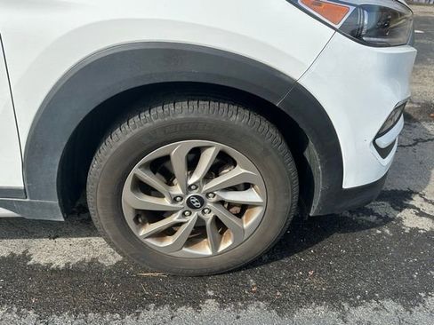 Used 2017 Hyundai Tucson SE Plus image 13