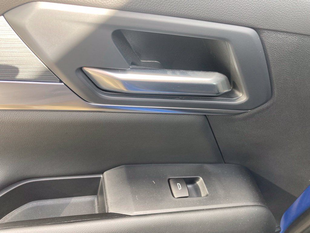 Certified 2025 GMC Terrain Elevation FWD image 11