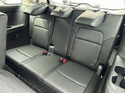 Used 2025 Nissan Pathfinder SL image 21