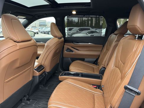 Used 2023 INFINITI QX60 Autograph image 11