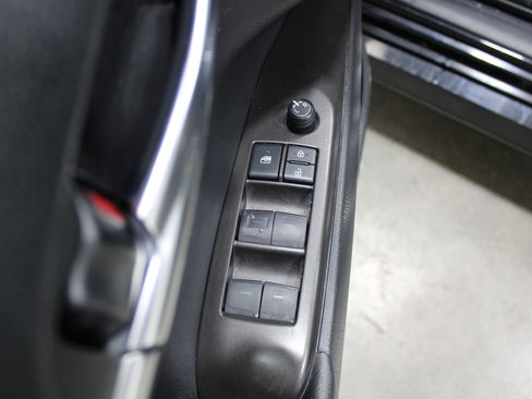 Used 2021 Toyota Camry LE FWD image 37