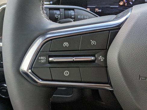 New 2025 Chevrolet Suburban Premier image 50