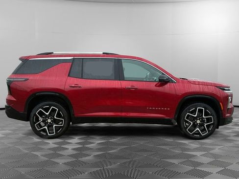 New 2026 Chevrolet Traverse High Country w/ LPO, Floor Liner Package AWD/4WD image 6