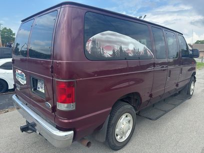 Used 2006 Ford E-350 and Econoline 350 Super Duty Wagon