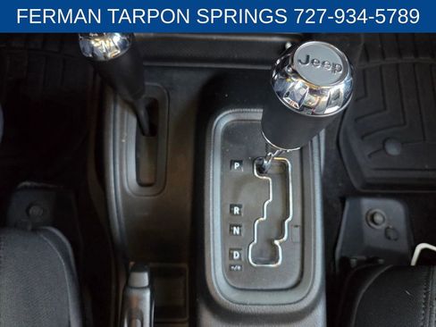 Used 2018 Jeep Wrangler Unlimited Sport S image 29