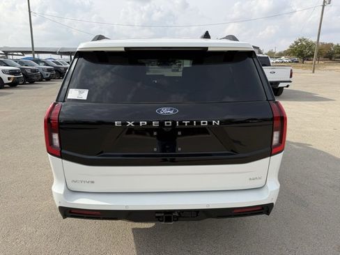 New 2025 Ford Expedition Max Active image 7