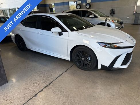 Used 2025 Toyota Camry SE w/ Multimedia Upgrade Package FWD image 2