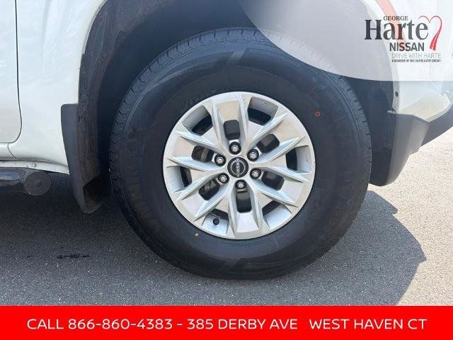 Certified 2024 Nissan Frontier SV w/ Tow Package AWD/4WD image 11