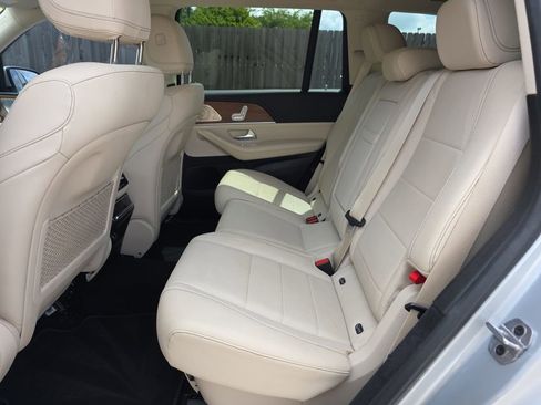 Certified 2022 Mercedes-Benz GLS 450 4MATIC image 12