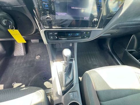 Used 2019 Toyota Corolla LE FWD image 11