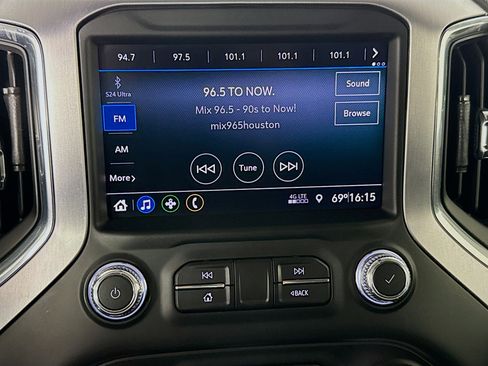 Used 2020 GMC Sierra 1500 Elevation w/ X31 Off-Road Package image 17