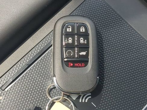 New 2026 Honda Odyssey Touring image 29