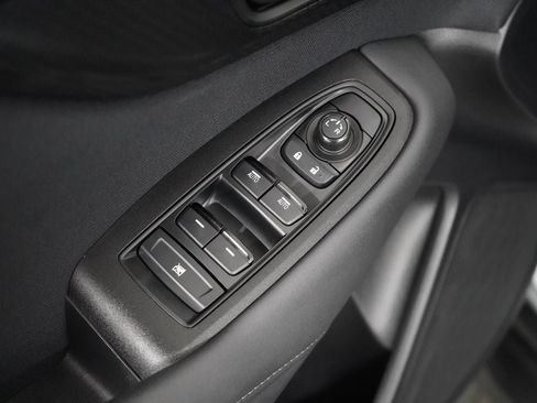 Used 2025 Subaru Outback AWD/4WD image 17
