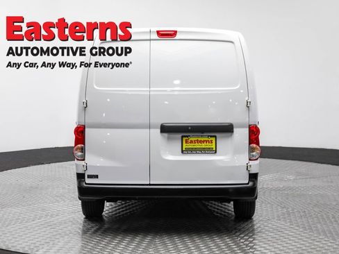 Used 2021 Nissan NV200 S image 6
