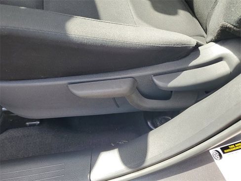 Used 2024 Nissan Kicks S image 17