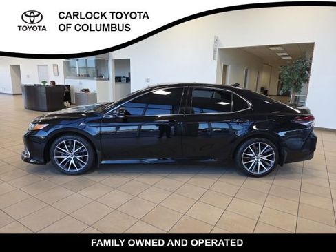 Used 2023 Toyota Camry XLE w/ Navigation Package FWD image 1