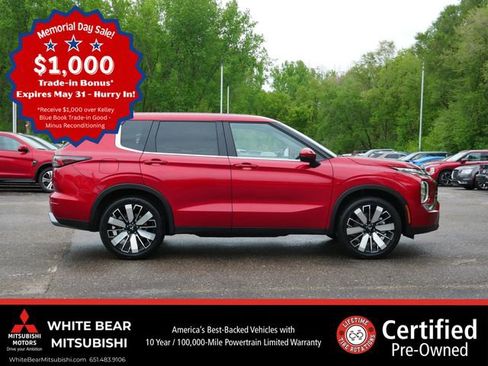 Used 2025 Mitsubishi Outlander SE AWD/4WD image 11