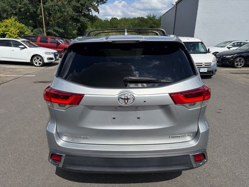 Used 2019 Toyota Highlander Limited Platinum AWD/4WD image 14