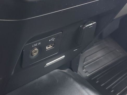 Used 2015 Ford F150 XL w/ Equipment Group 101A Mid AWD/4WD image 17
