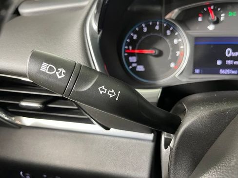 Used 2021 Chevrolet Traverse LT AWD/4WD image 19