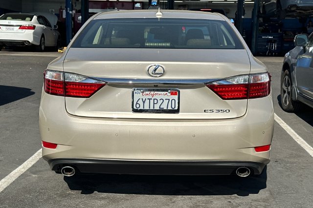 Used 2013 Lexus ES 350 w/ Luxury Pkg FWD image 6