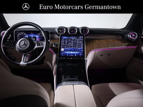 Used 2023 Mercedes-Benz GLC 300 4MATIC image 45