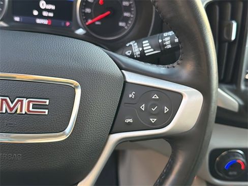 Used 2020 GMC Terrain SLT w/ Preferred Package image 28