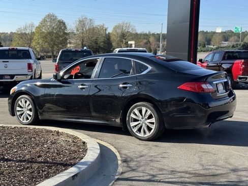 Used 2011 INFINITI M37 w/ Premium Pkg image 8