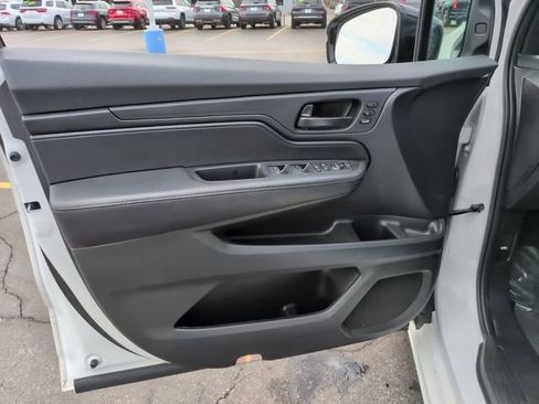 Used 2023 Honda Odyssey Sport image 19