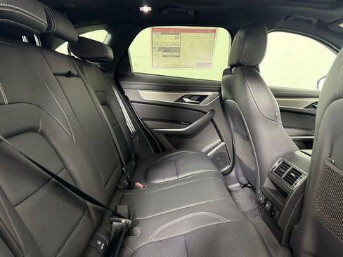 Used 2025 Jaguar F-PACE R-Dynamic S image 31