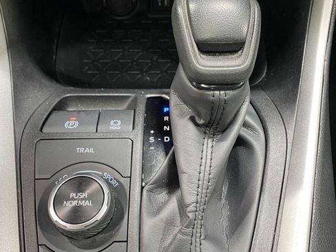 Certified 2024 Toyota RAV4 XLE w/ Convenience Package AWD/4WD image 28