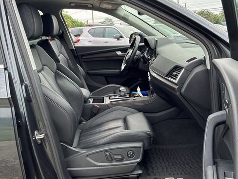 Used 2021 Audi Q5 Prestige w/ Prestige Package AWD/4WD image 5