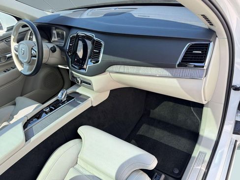 Certified 2023 Volvo XC90 B6 Ultimate w/ Protection Package Premier AWD/4WD image 29
