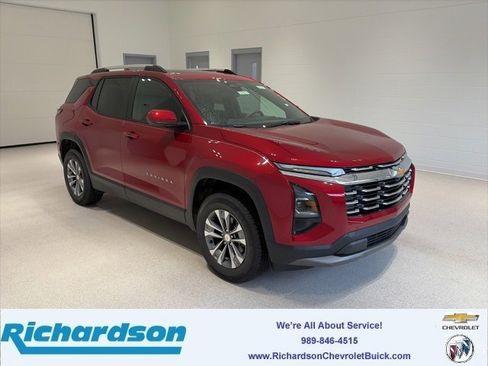 New 2026 Chevrolet Equinox LT w/ Convenience Package II image 1