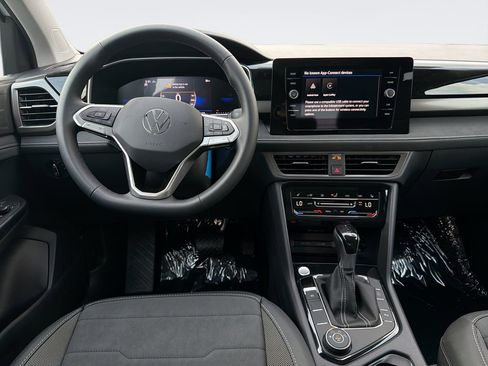 New 2026 Volkswagen Taos SE AWD/4WD image 23