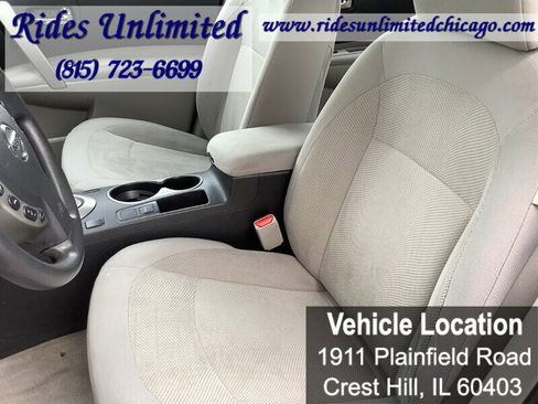 Used 2014 Nissan Rogue S w/ Convenience Package image 20