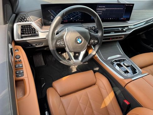 Used 2024 BMW X5 xDrive40i w/ Parking Assistance Package AWD/4WD image 26