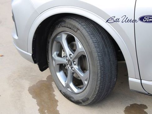 Used 2024 Ford Escape ST-Line image 9