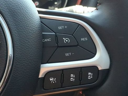 Used 2021 Jeep Compass Trailhawk w/ Sun and Sound Group AWD/4WD image 23