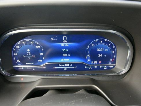 Used 2024 Chevrolet Suburban LT AWD/4WD image 50