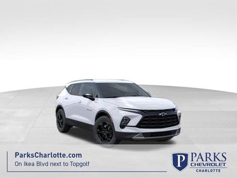 New 2026 Chevrolet Blazer LT w/ Convenience Package FWD image 1