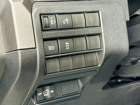 New 2026 Toyota Tacoma SR5 image 15