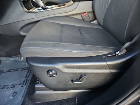 Used 2021 Jeep Grand Cherokee Laredo RWD image 17