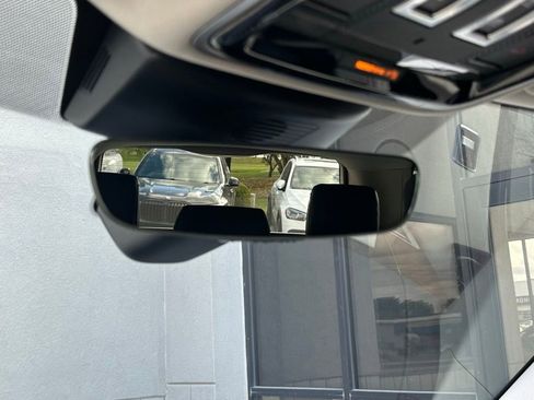 Used 2020 Land Rover Range Rover HSE image 50